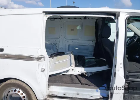 2016 Mercedes-Benz Metris z USA, uszkodzony, nr VIN WD3PG2EA2G3095994